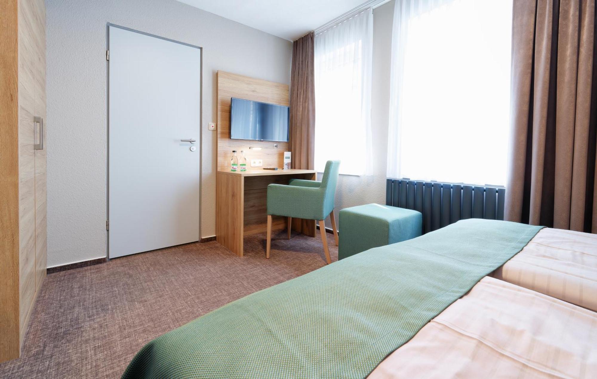 Hotel Schluister Park Carolinensiel Extérieur photo