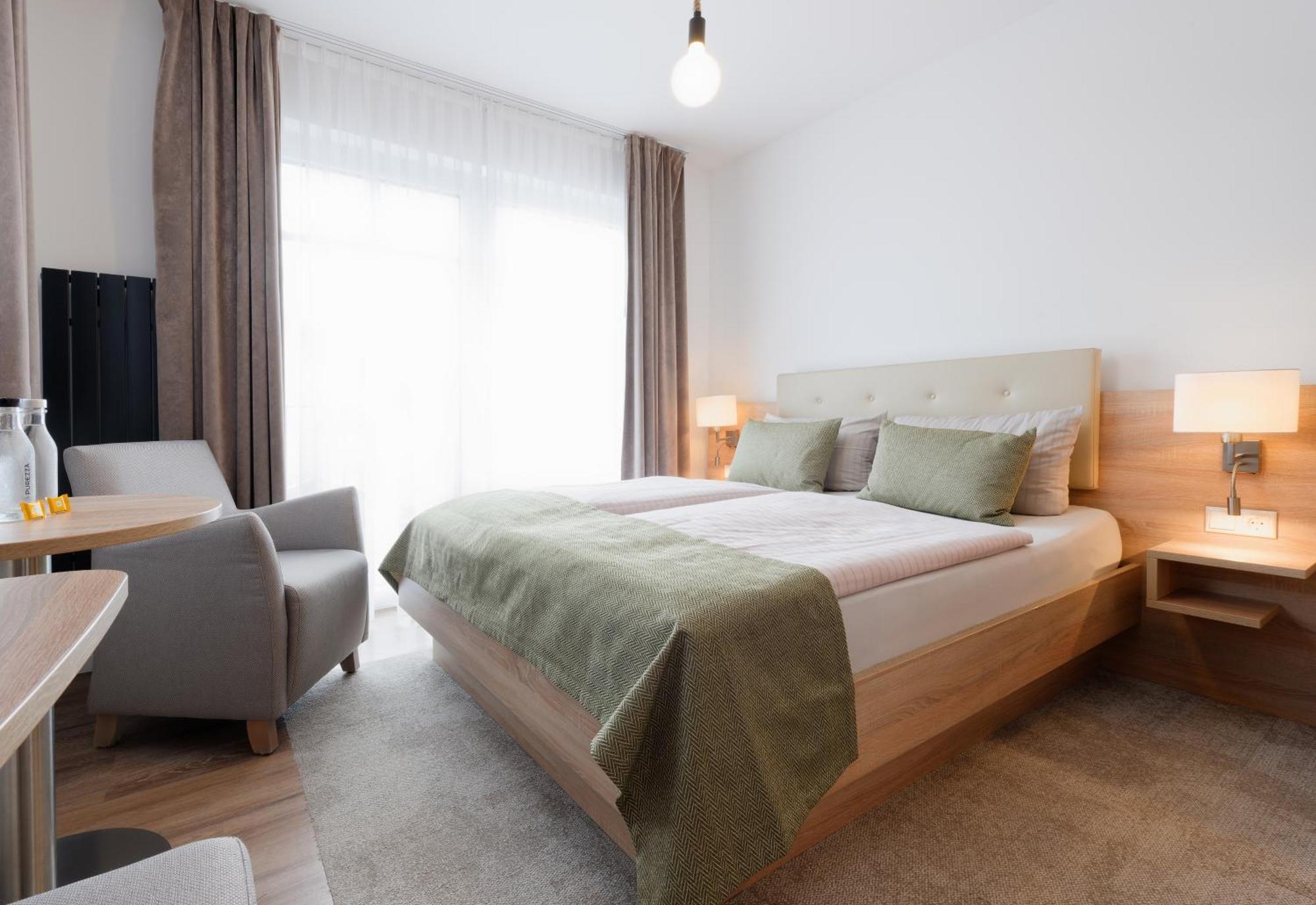 Hotel Schluister Park Carolinensiel Extérieur photo
